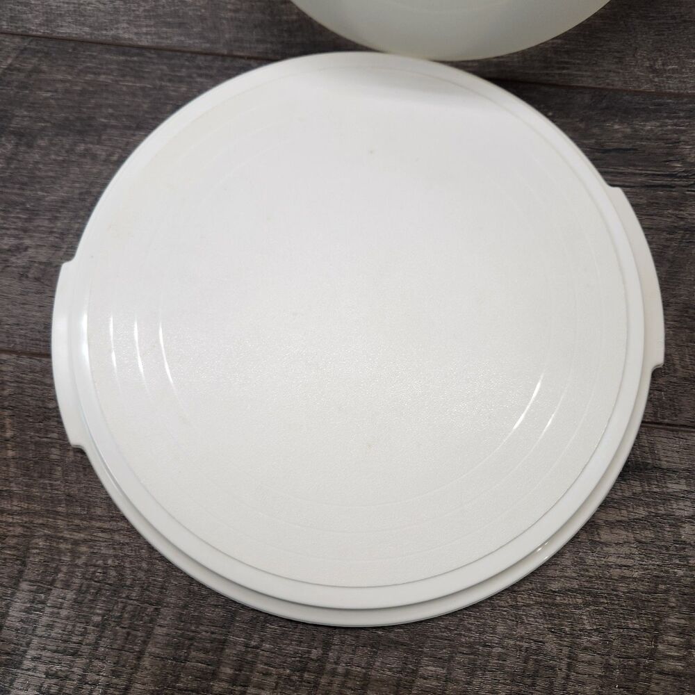 Vintage Rubbermaid Servin' Saver Large Cake Carrier Almond Base 13" X 7" - Picture 4 of 6